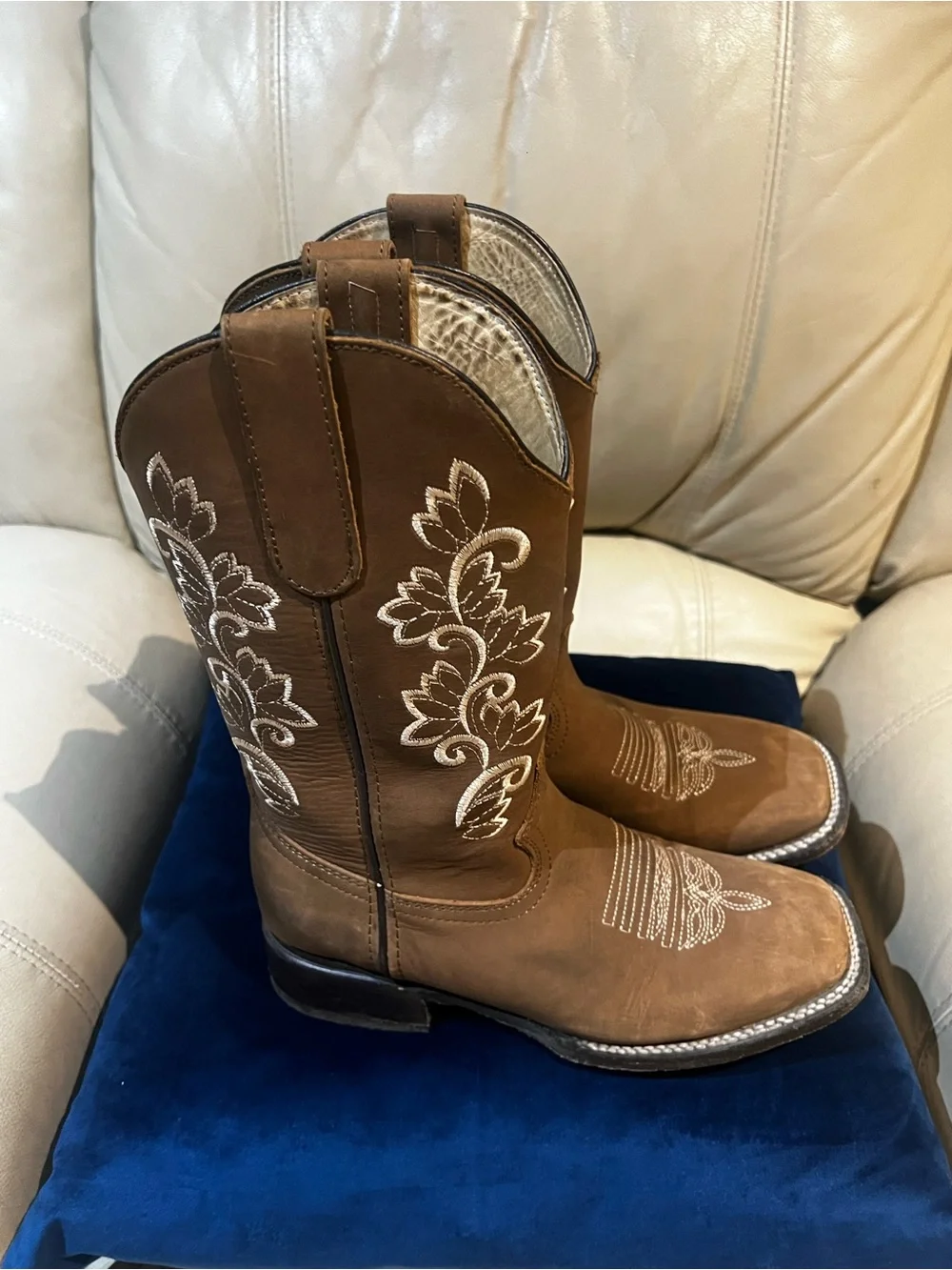 Brown Embroidered Western Cowboy Boots